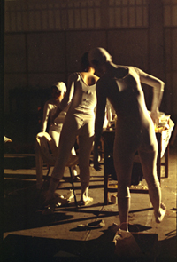 《南方藝術家沙龍第一回實驗展》的演出現場照片，共23張，攝於1986年